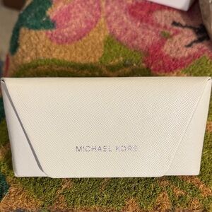 Michael Kors White House Sunglasses Case
